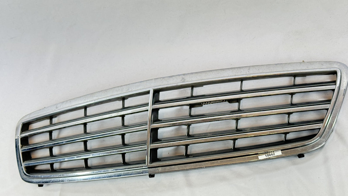 Mercedes Kühlergrill A2038800223 W203 C-Klasse – Bild 4