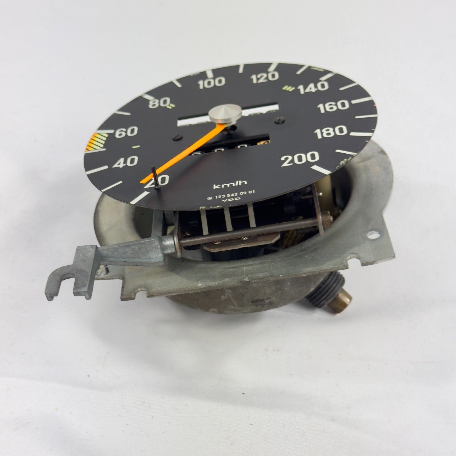 Mercedes W123 Tacho Tachometer Kombiinstrument 4 Gang VDO 200kmh 12354209011