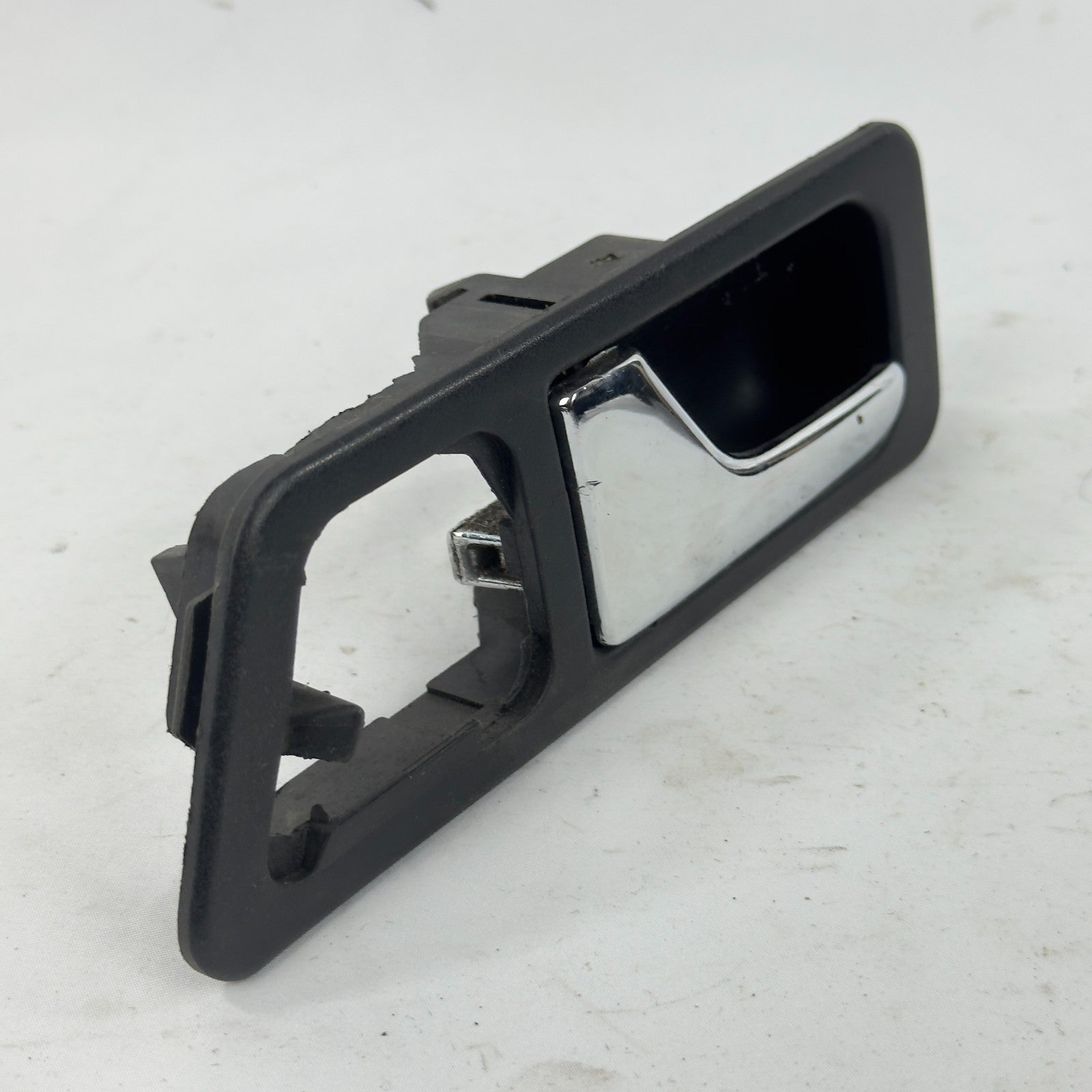 Mercedes W201 Türgriff Innentürgriff Türöffner Mulde Rosette Links A20176601641