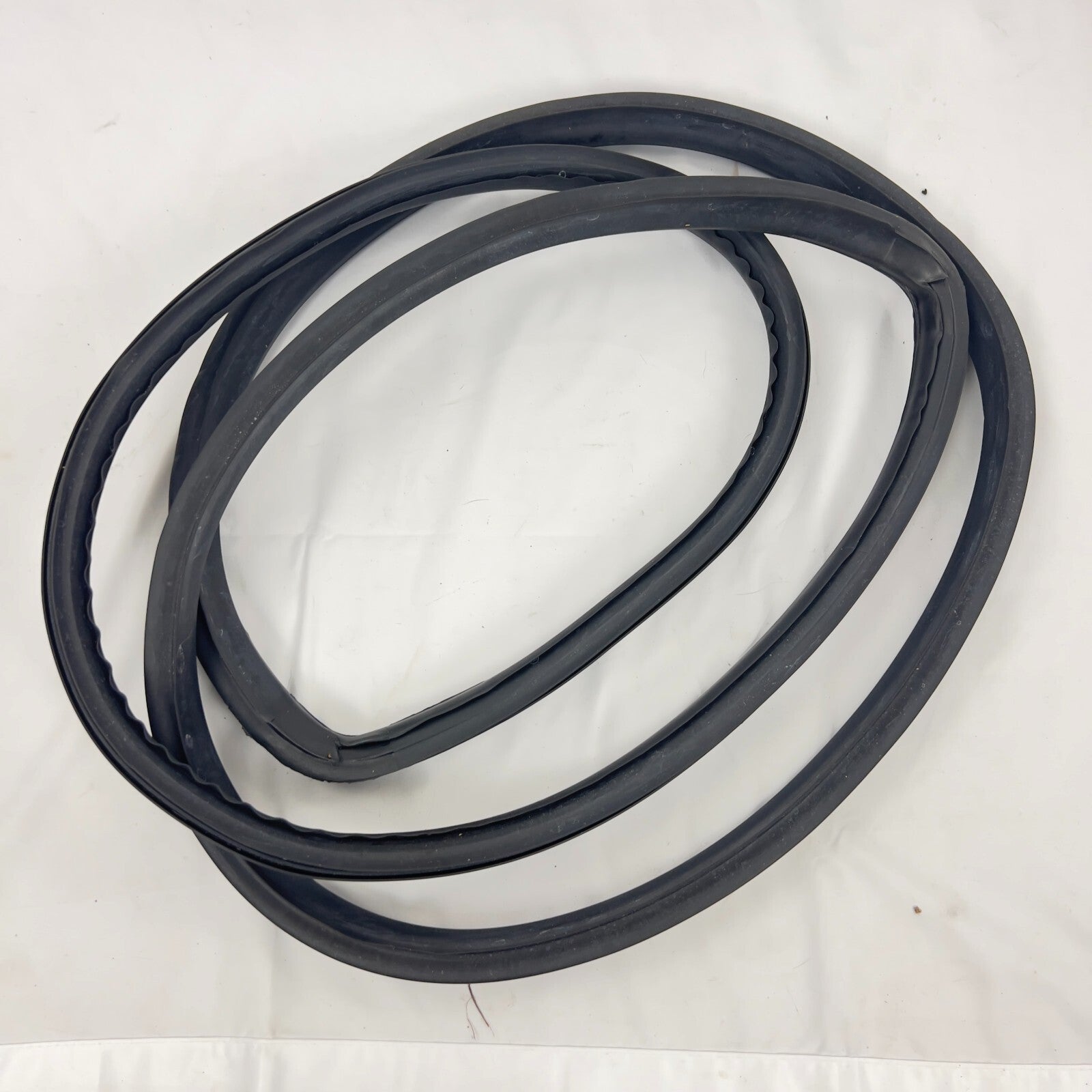 MercedesBenz W116 Heckscheibendichtung Dichtung TecDoc Weatherstrip A1166700039 – Bild 5