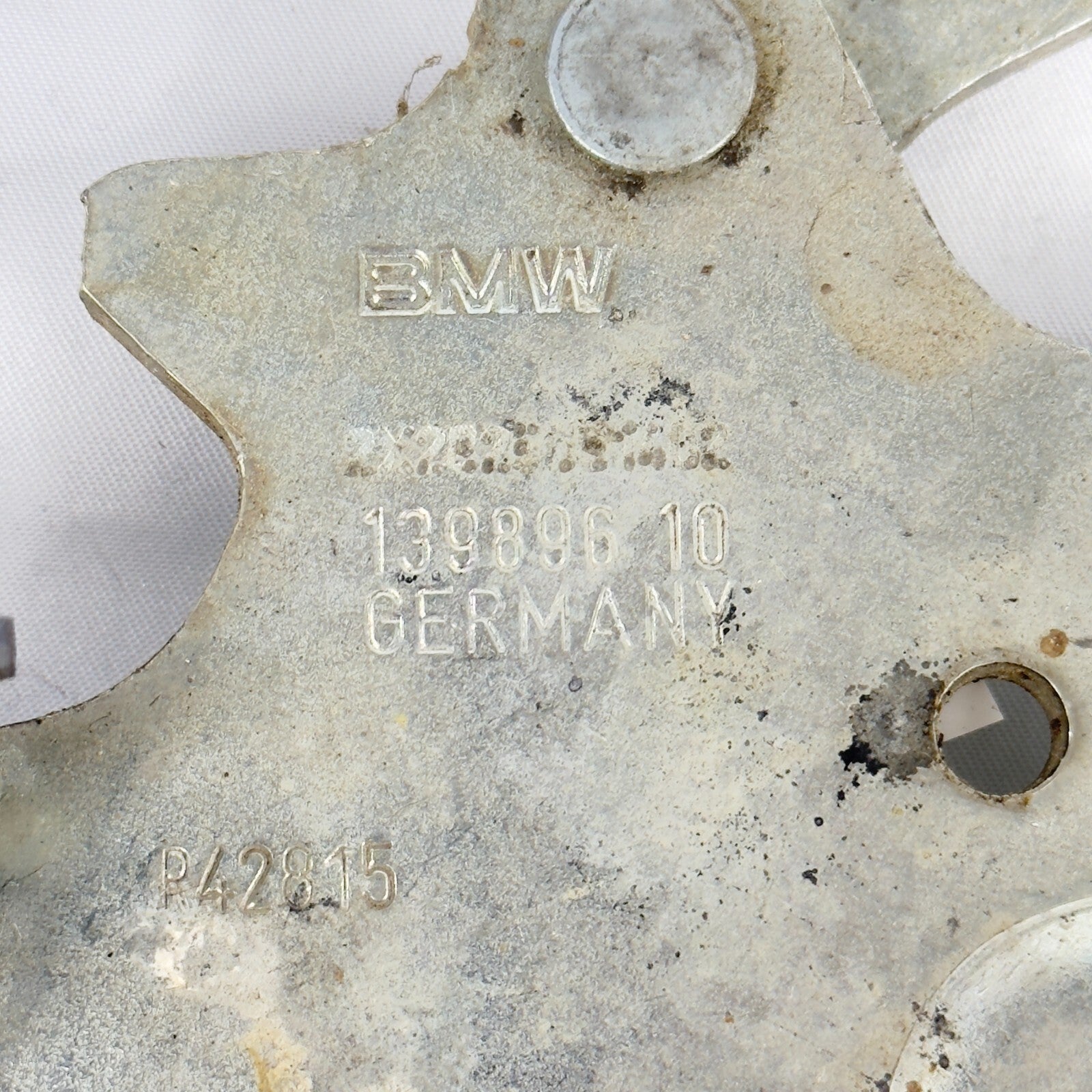 BMW Motorhaubenschanier Schanier  Vorne Rechts 13989610 für F30 F80 – Bild 4