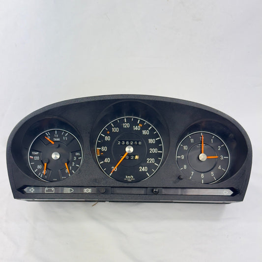 Mercedes W116 W107 Tacho Kombiinstrument Uhr Tankanzeige 240kmh VDO 11654228010