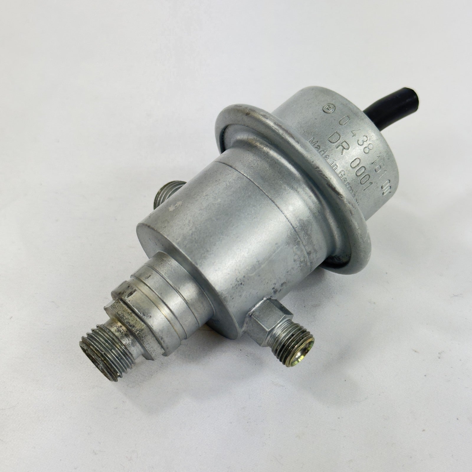 Mercedes Kraftstoffdruckregler Druckregler 0438161001 – Bild 2