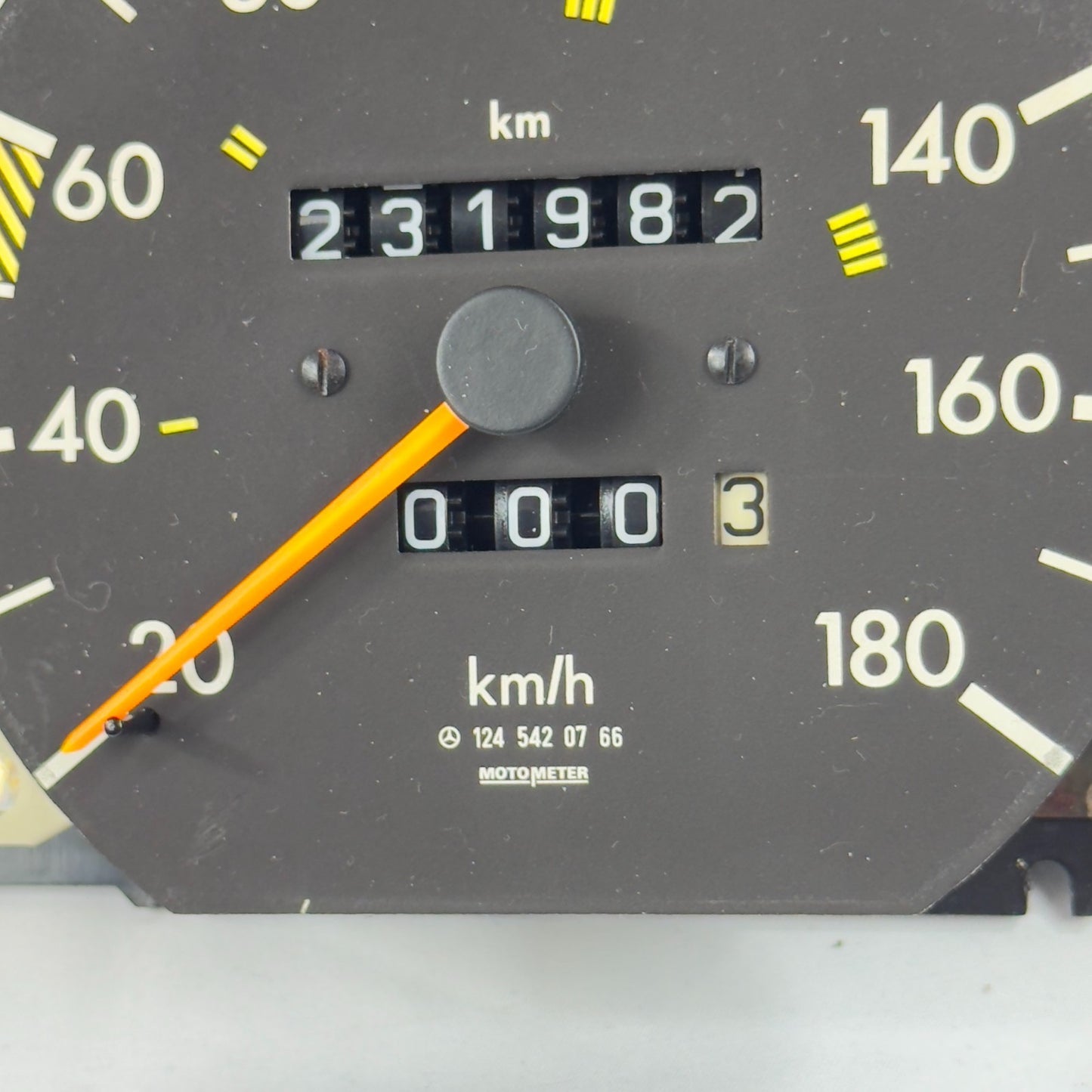 Mercedes W124 Tacho Tachometer Diesel E 200D 200TD 5 Gang VDO 180kmh 1245420766 – Bild 4