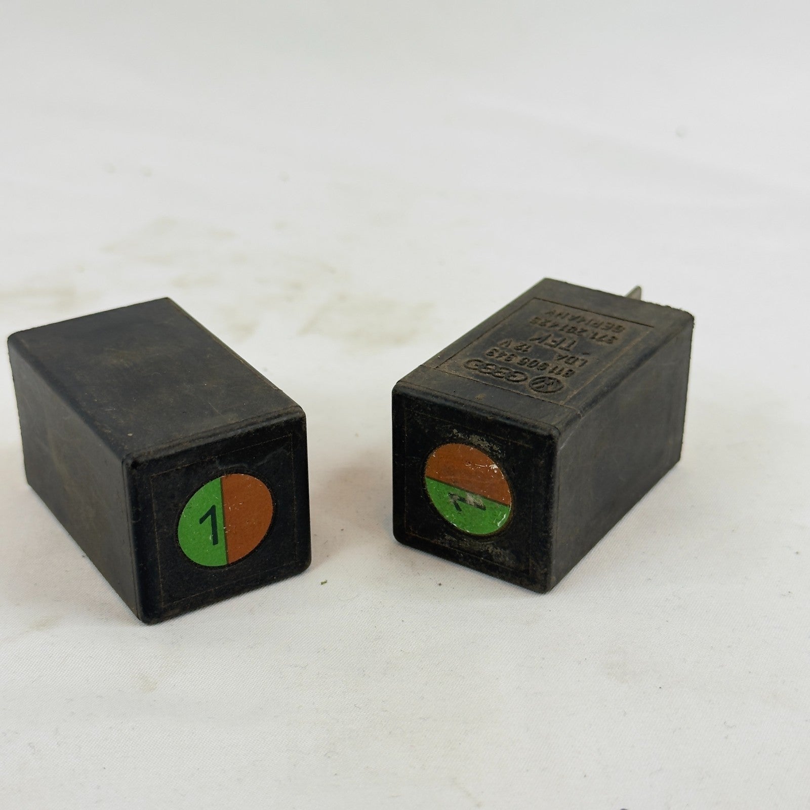 VW Relais 1 Schubabschaltung 811919096A Audi Seat Volkswagen Skoda Original0