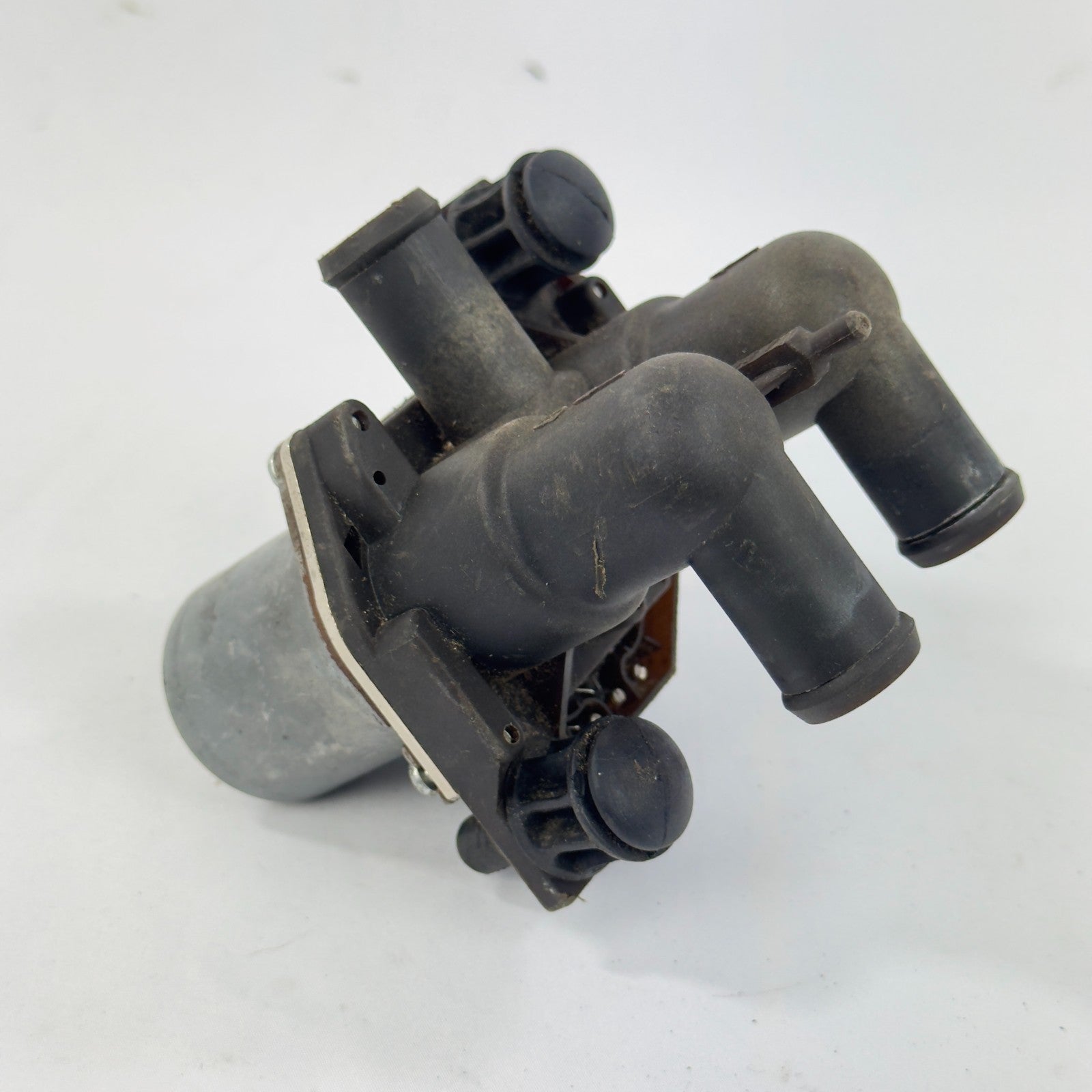 Mercedes W124 Duoventil Heizungsventil Umwälzpumpe Bosch 0008306584 49500000022