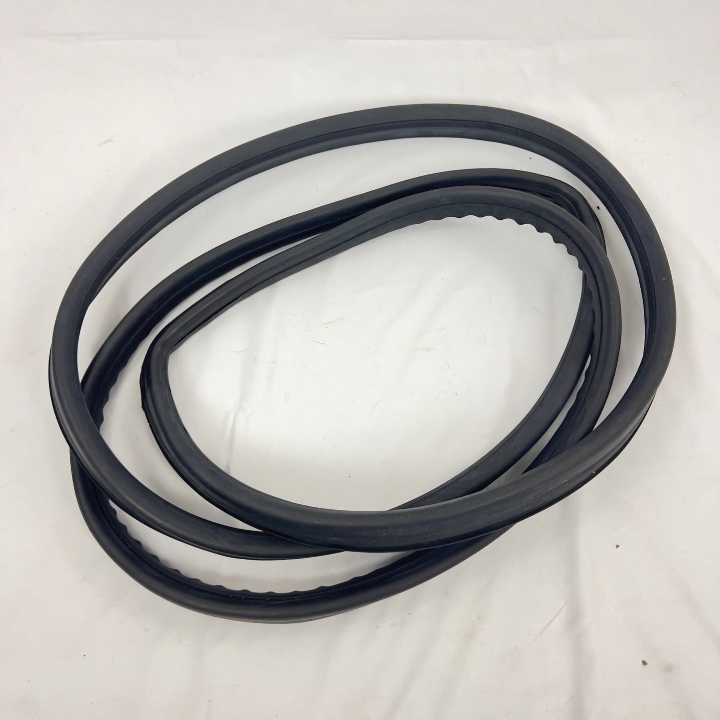 MercedesBenz W116 Heckscheibendichtung Dichtung TecDoc Weatherstrip A1166700039 – Bild 2