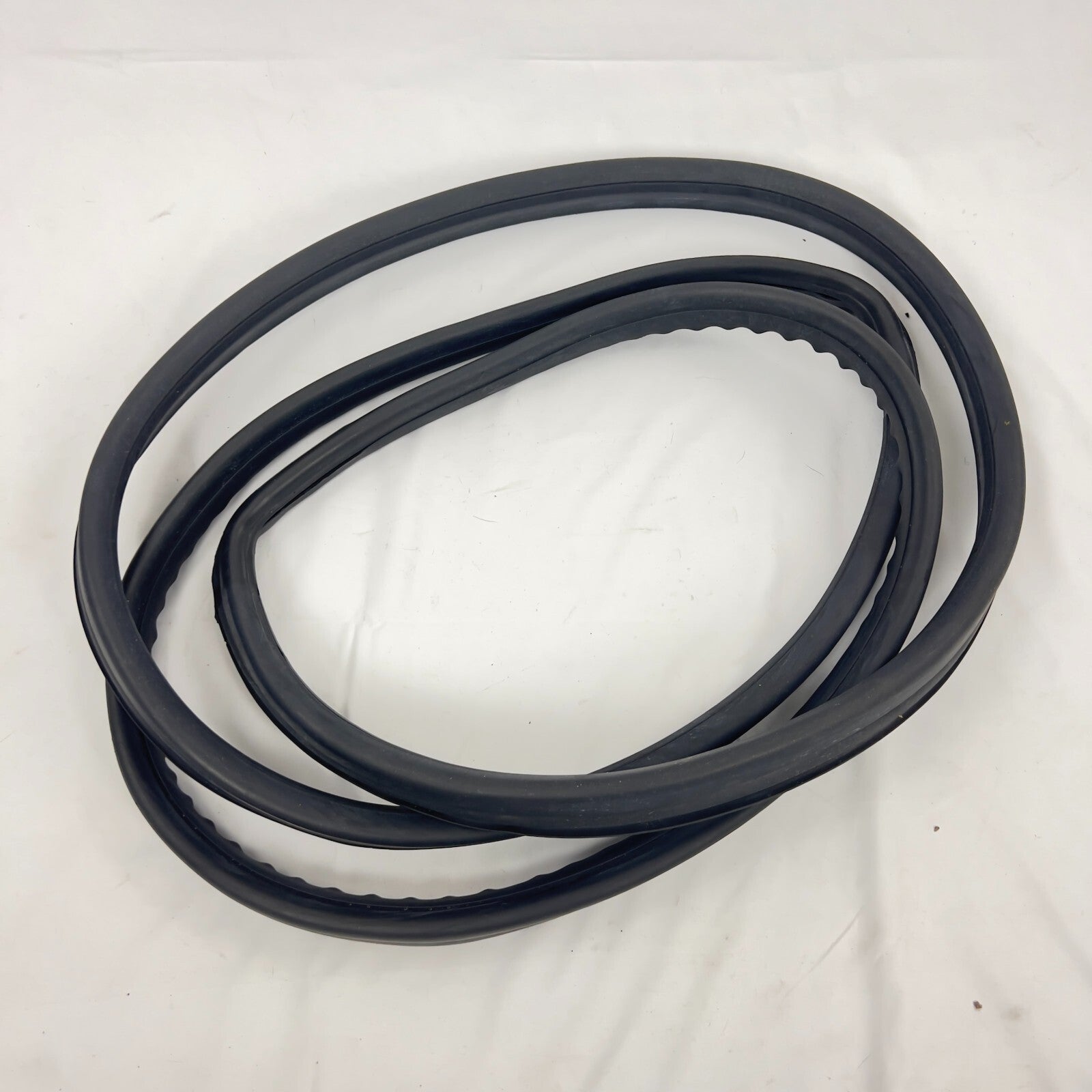 MercedesBenz W116 Heckscheibendichtung Dichtung TecDoc Weatherstrip A1166700039 – Bild 2