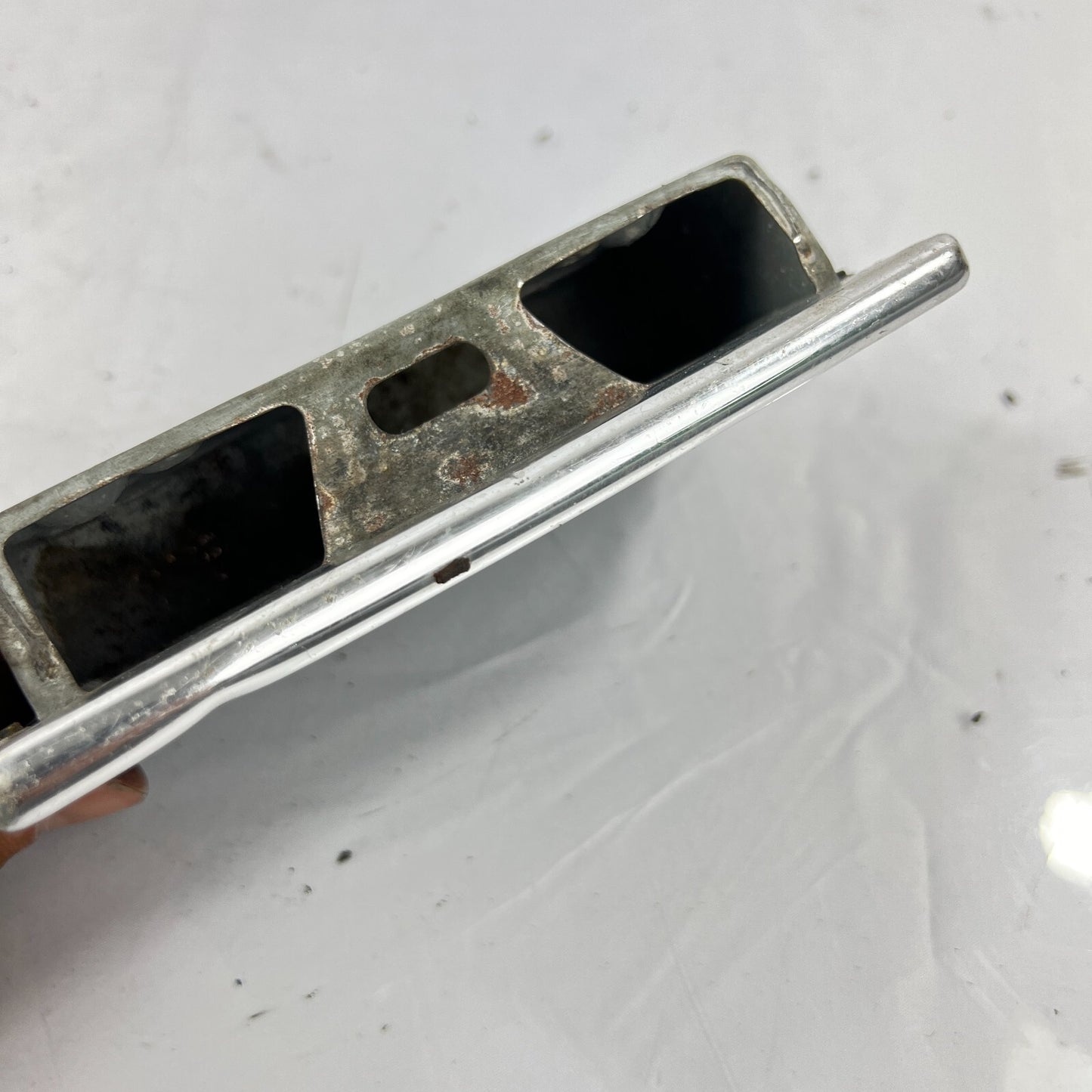 MercedesBenz W116 Aschenbecher Ascher Türaschenbecher Blau Vorne A0008102630 – Bild 5
