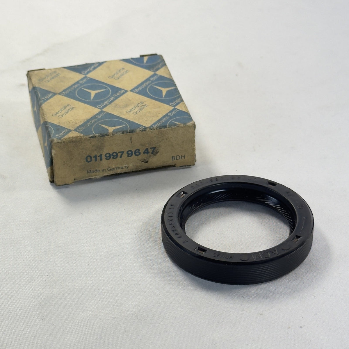 Mercedes Wellendichtring A0119979647 40x55x10 mm ACM – Bild 1