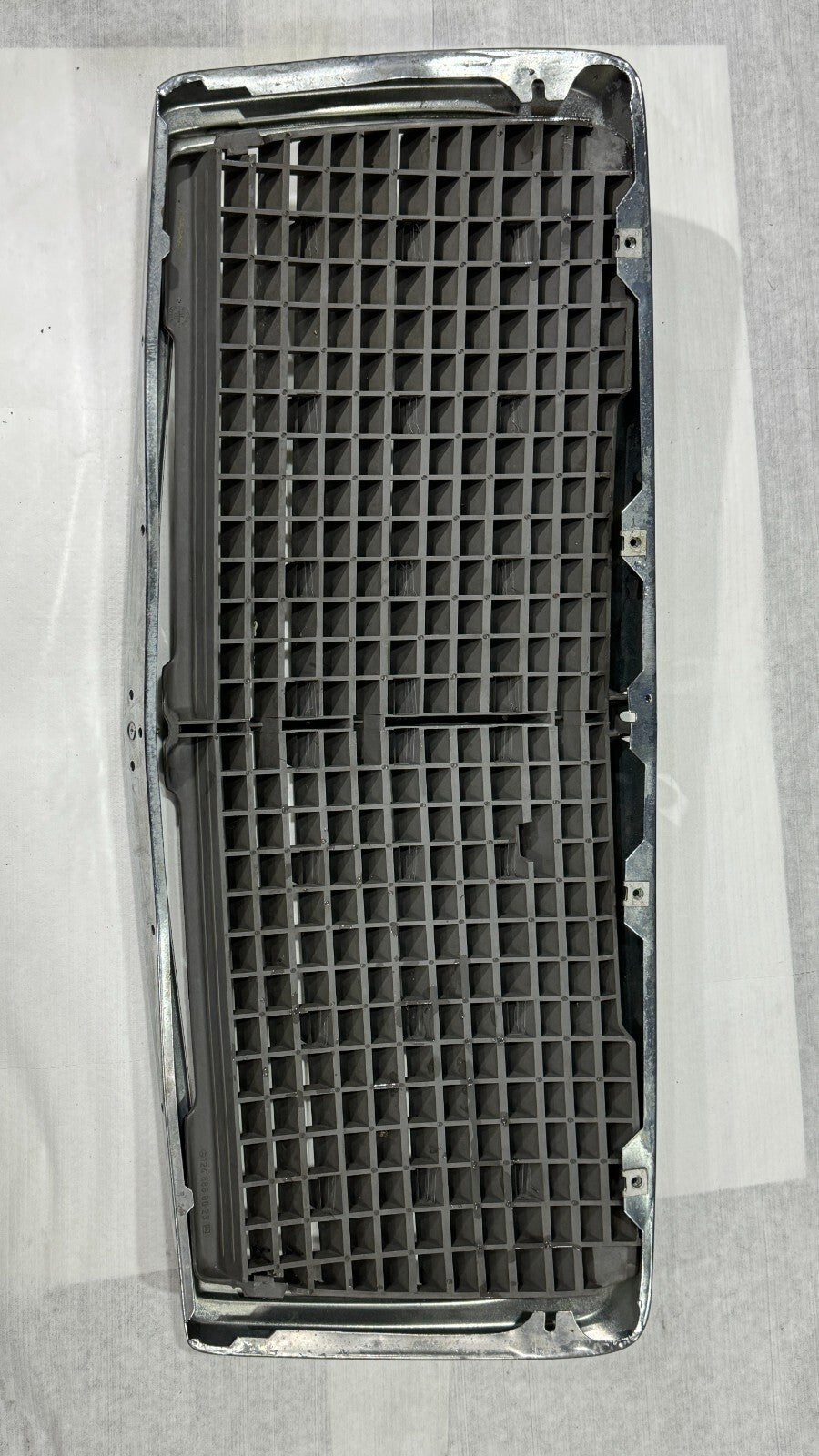 Mercedes Kühlergrill W124 Frontgrill Grill Kühler Original A1248800783 – Bild 3