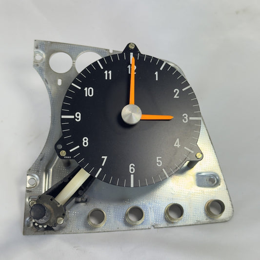 Mercedes W123 Uhr Kombiinstrument VDO 0005420811 – Bild 1