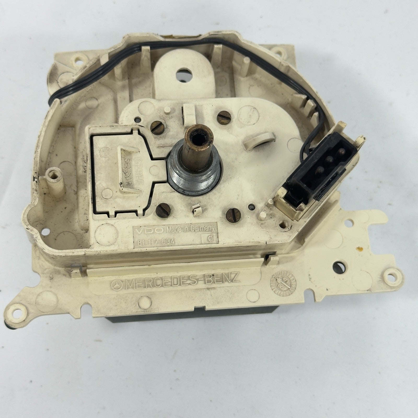 Mercedes W124 Tacho Tachometer Diesel 250D 250TD 5 Gang 200kmh A12454280666