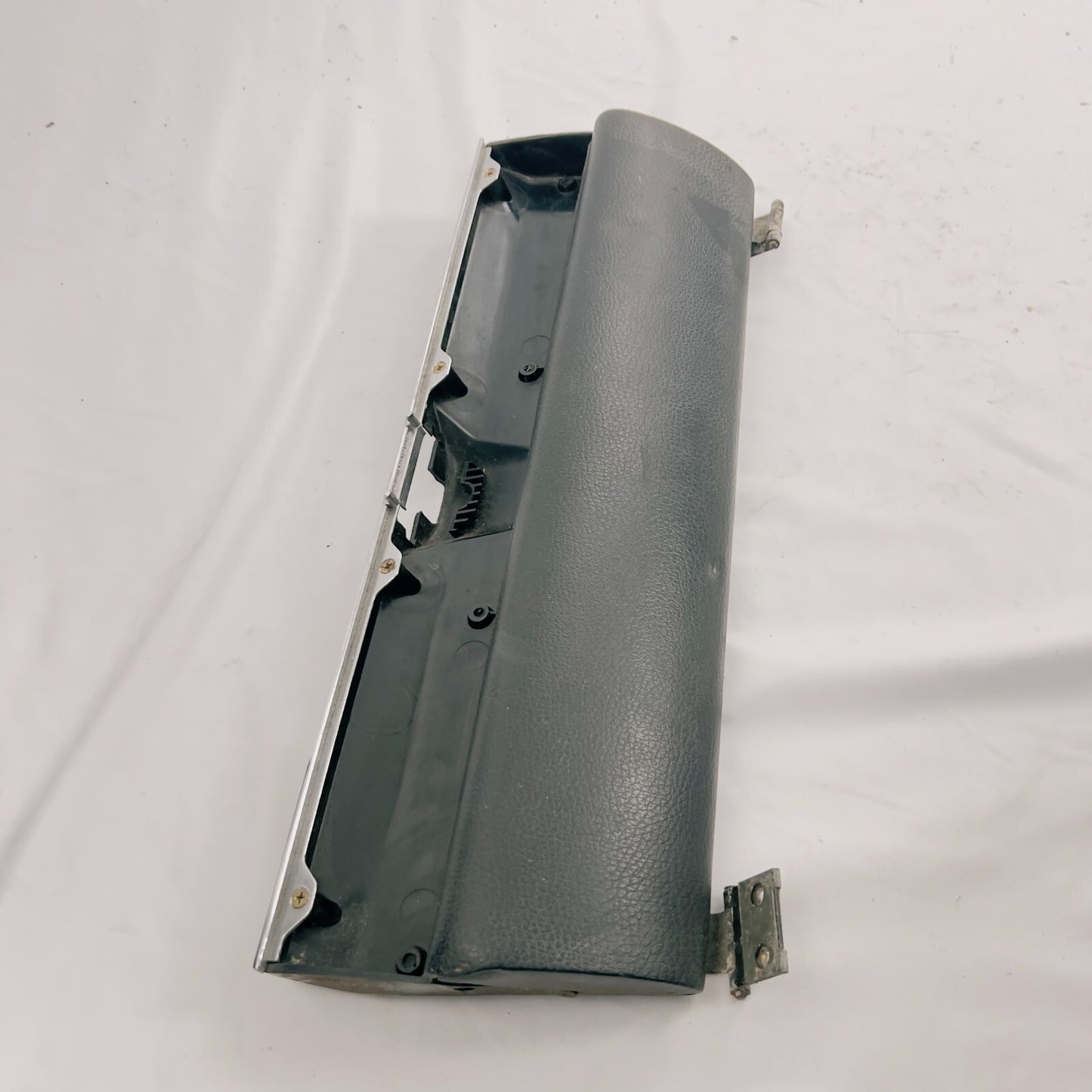 MercedesBenz W116 Handschuhfach Abdeckung Oldtimer 450SEL A1166890230 – Bild 3