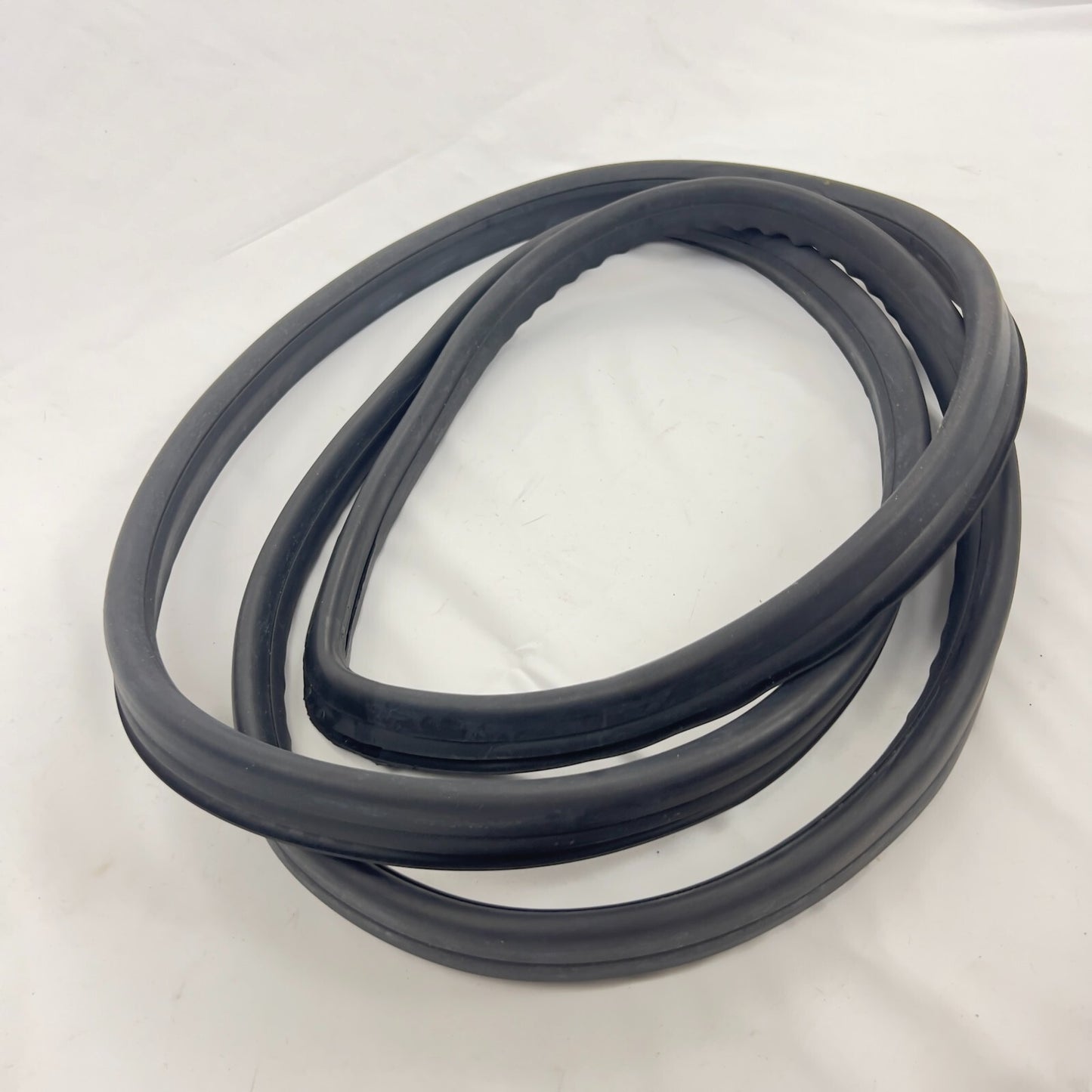 MercedesBenz W116 Heckscheibendichtung Dichtung TecDoc Weatherstrip A1166700039 – Bild 8